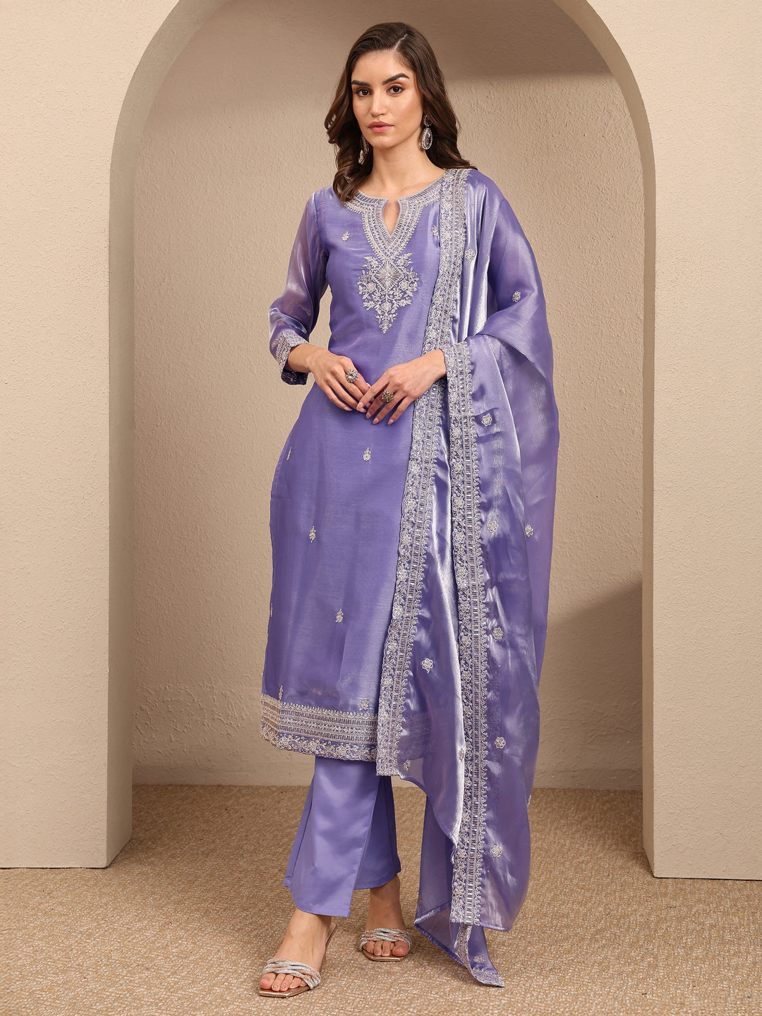  Lavender Embroidered Organza Straight Suit Set With Dupatta 