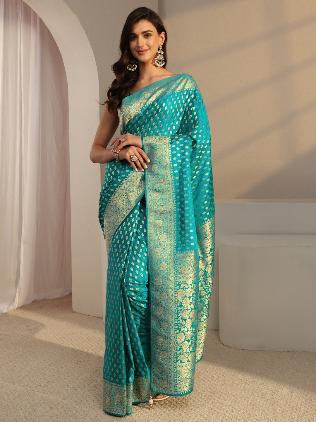  Green Banarasi Silk Blend Saree With Unstitched Blouse Piece 