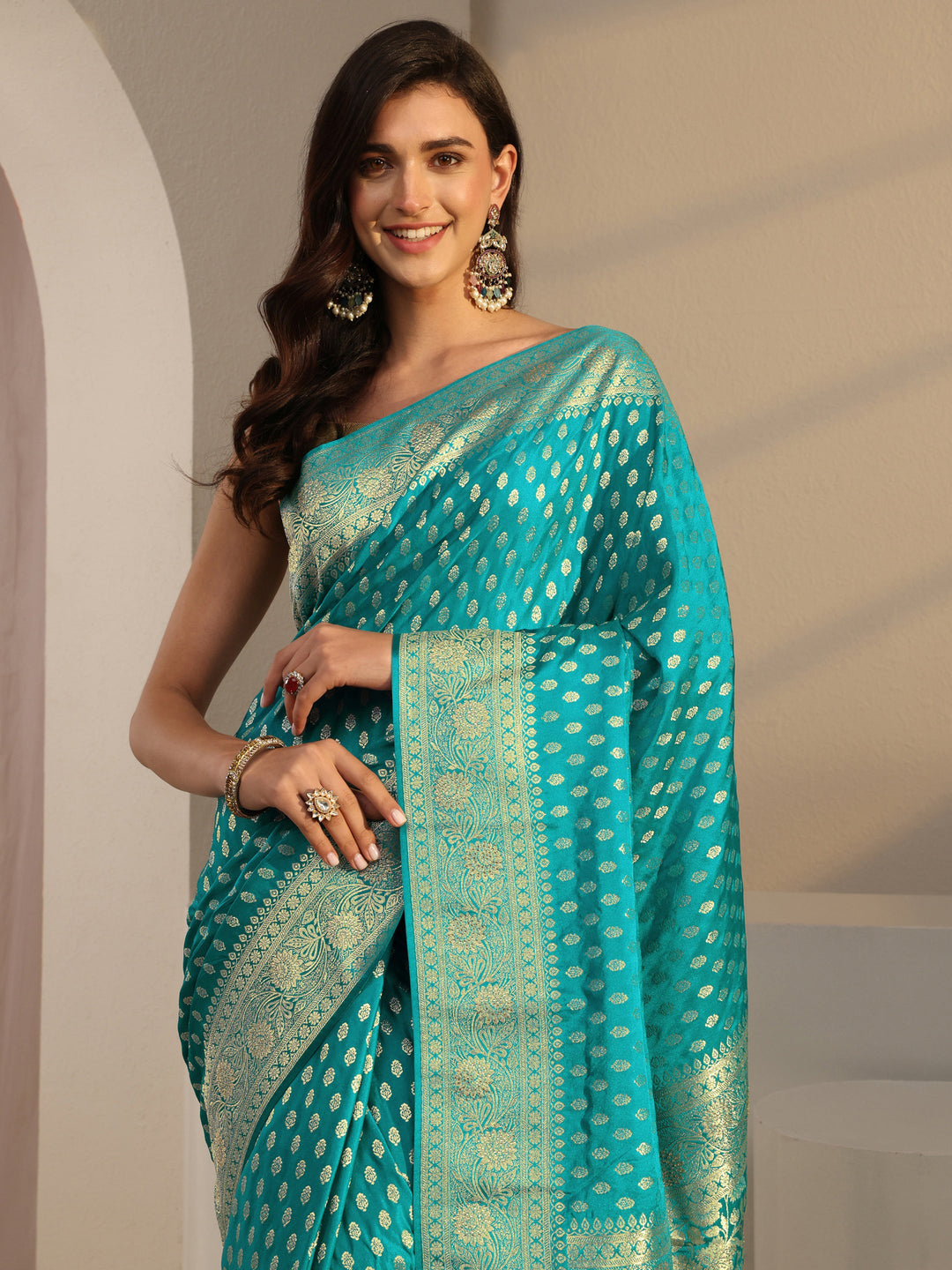  Green Banarasi Silk Blend Saree With Unstitched Blouse Piece 