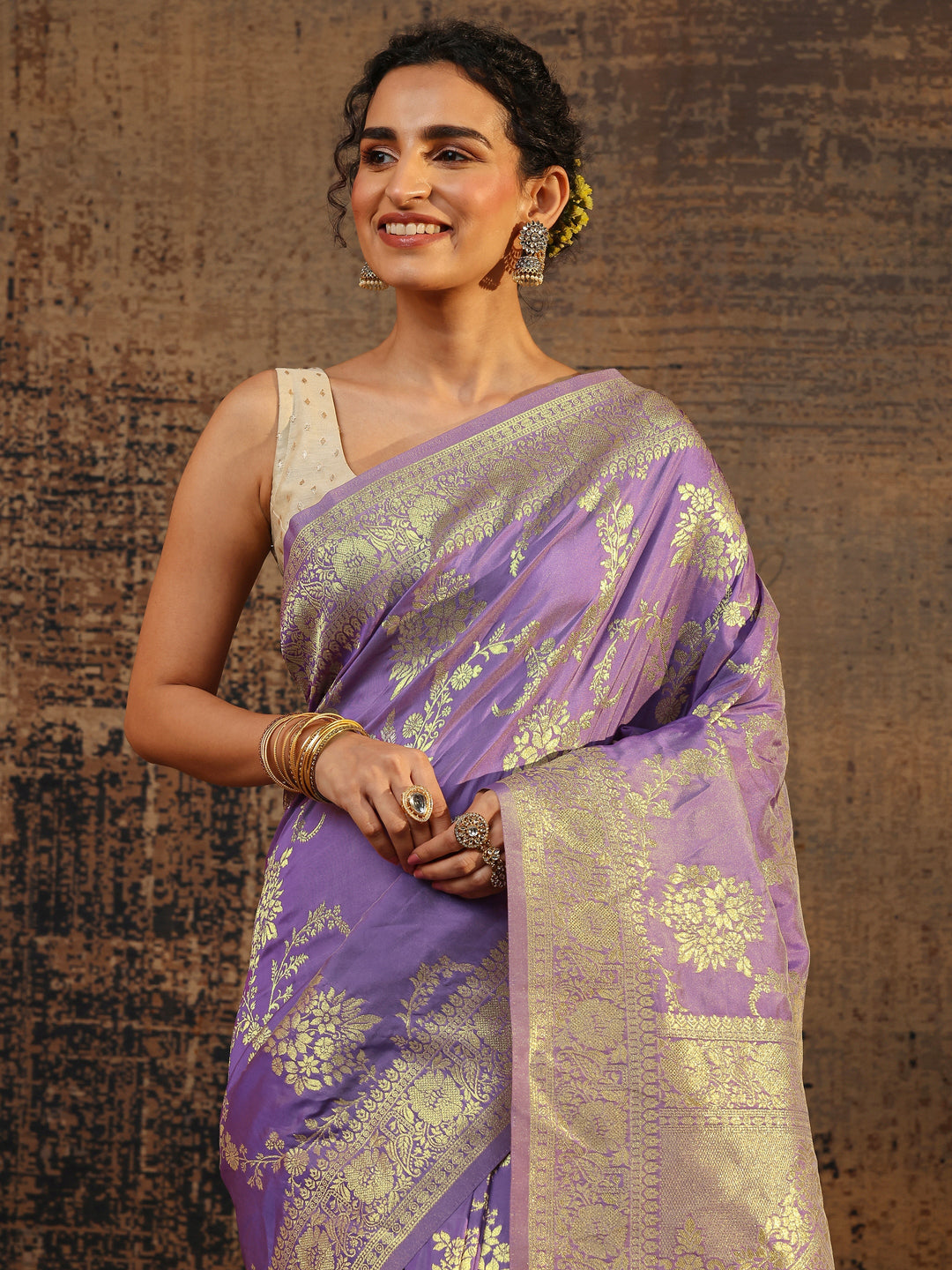  Purple Floral Woven Design Silk Blend Saree With Unstitched Blouse Piece 