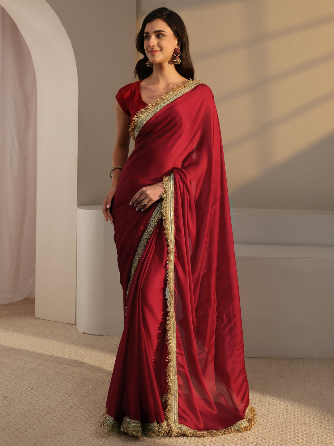  Red Solid Chiffon Saree With Unstitched Blouse Piece 