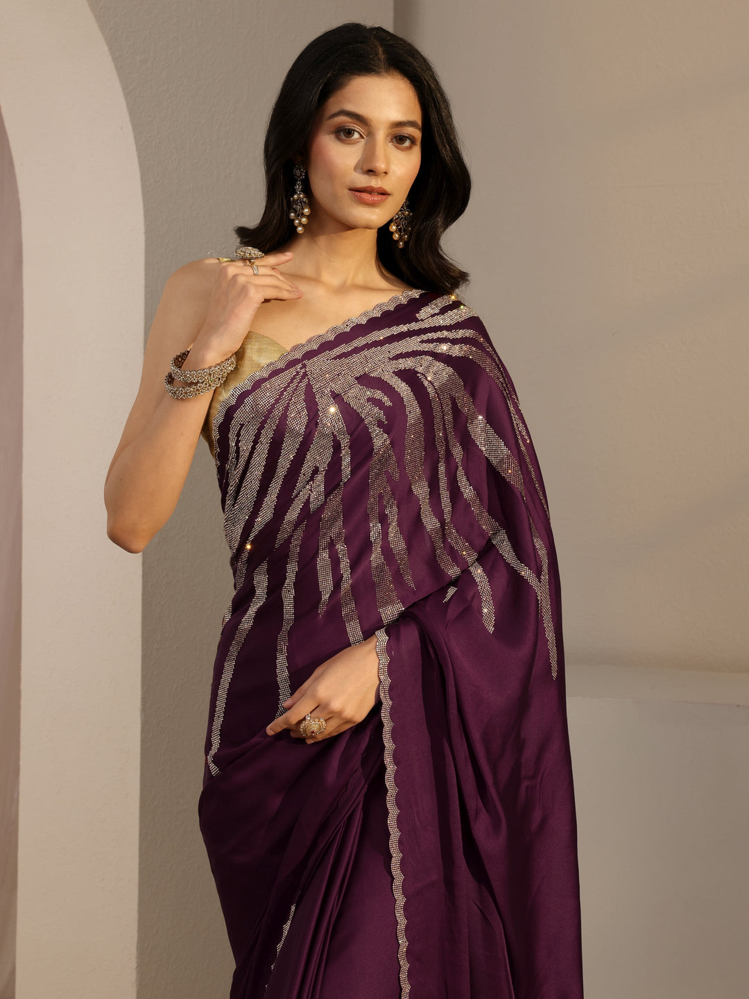  Libas Burgundy Silk Blend Saree With Unstiched Blouse Piece 