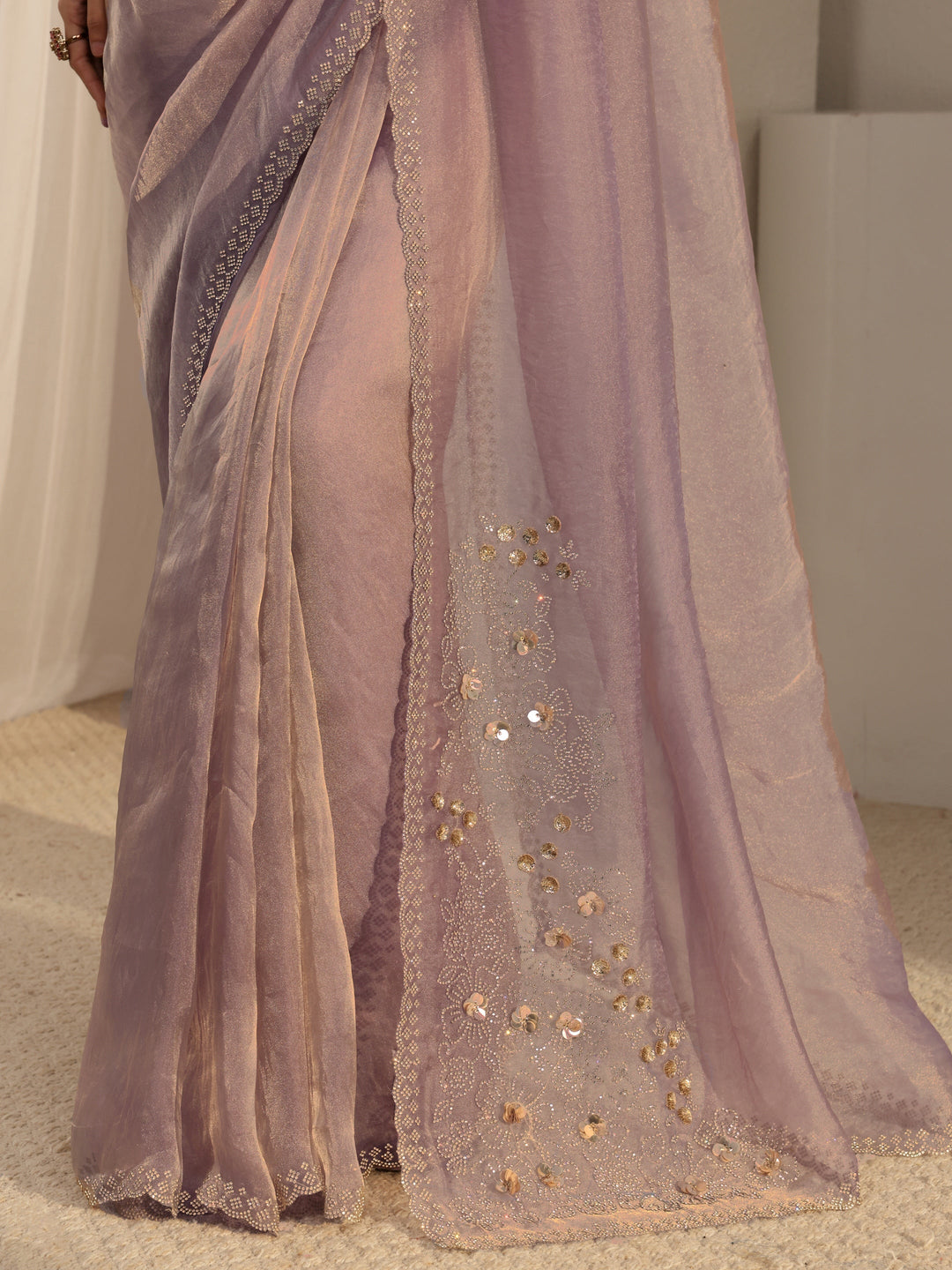  Lavender Embellished Organza Saree With Unstiched Blouse Piece 