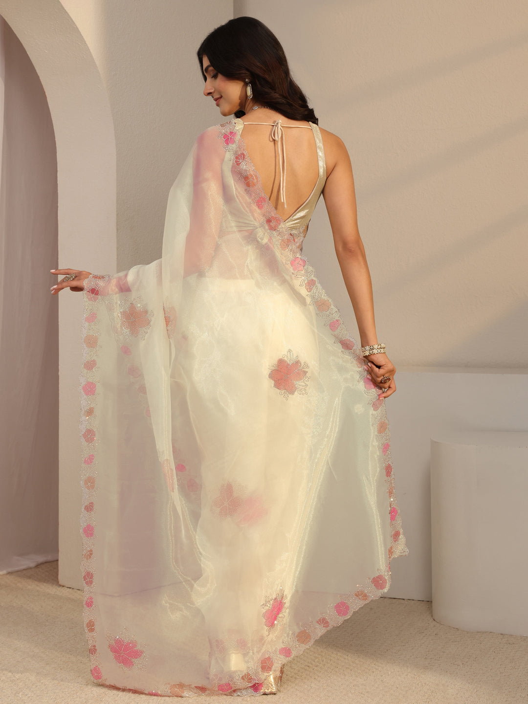  Libas Ivory Floral Embellished Organza Sareewith Unstitched Blouse Piece 