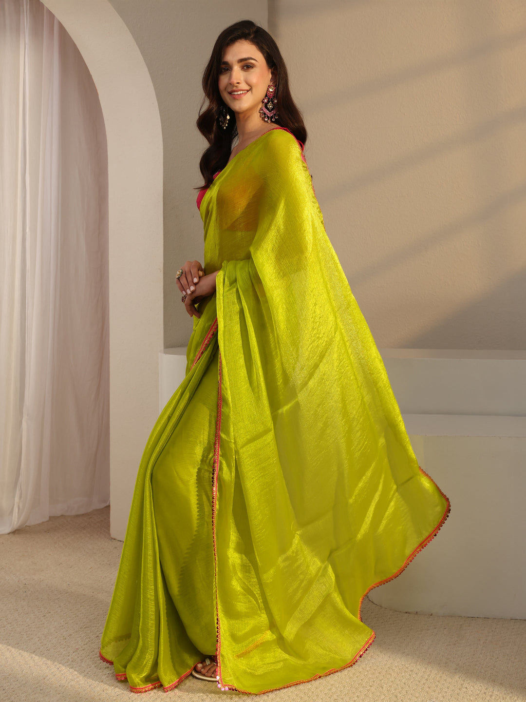  Green Solid Chiffon Saree With Unstitched Blouse Piece 