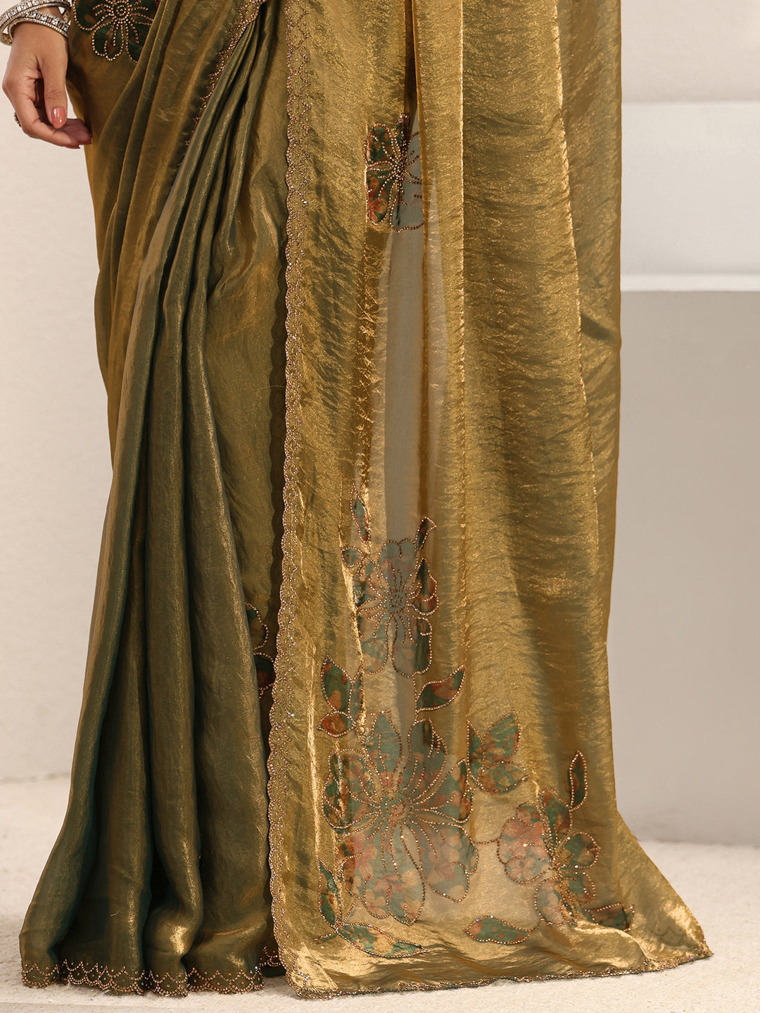  Libas Green Floral Embellished Tissue Saree With Unstitched Blouse Piece 