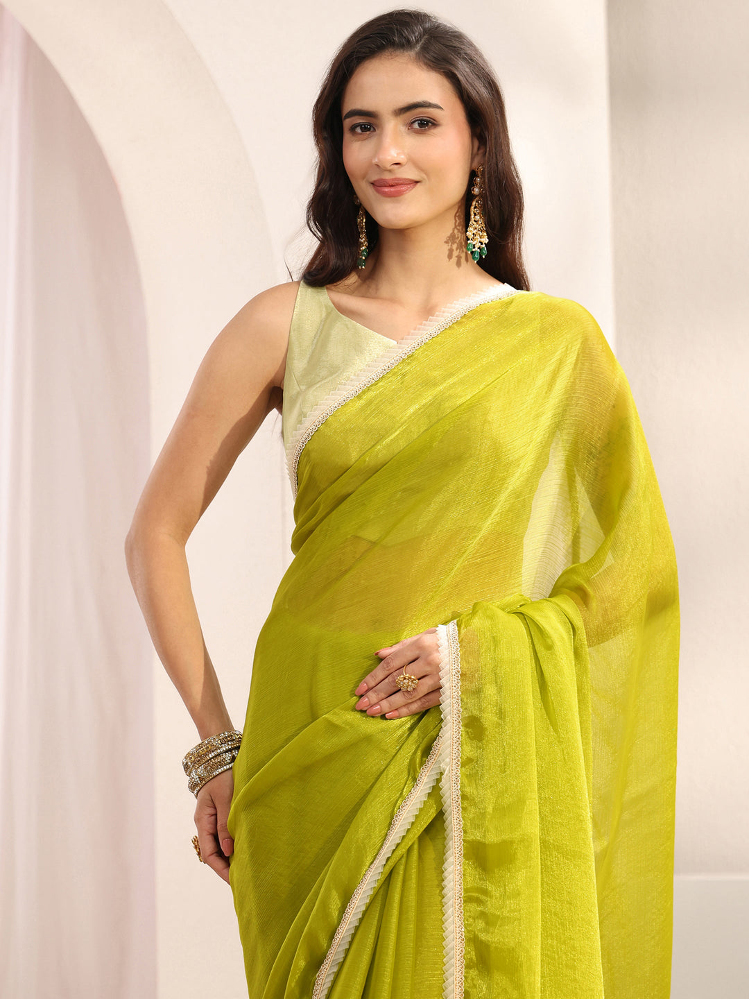  Green Solid Chiffon Saree With Unstitched Blouse Piece 