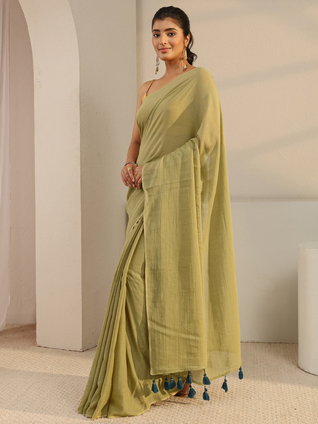  Green Solid Cotton Tassel Saree With Unstitched Blouse Piece 