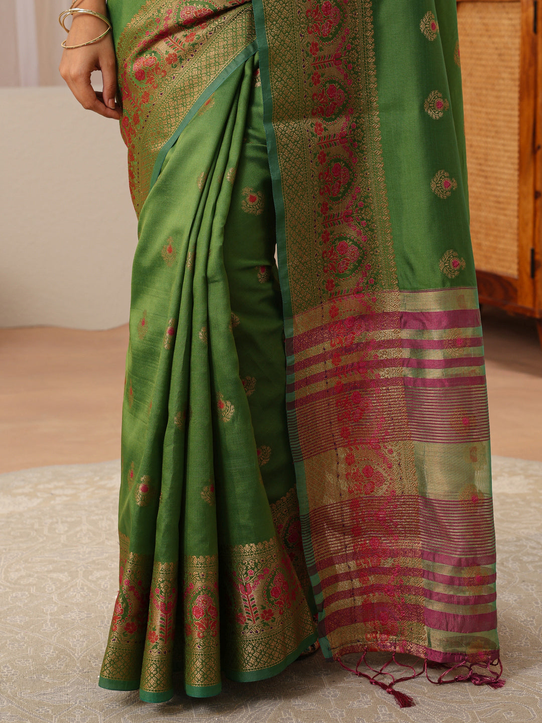  Green Ethnic Woven Design Silk Blend Saree 