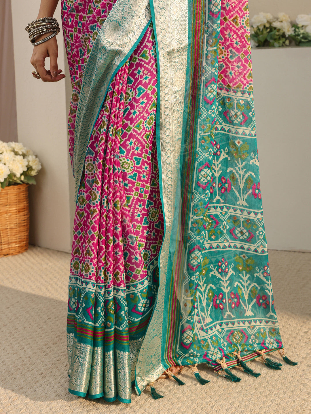  Pink Pochampally Ikkat Chiffon Saree With Unstitched Blouse Piece 