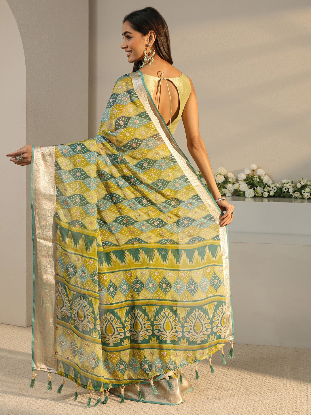  Green Bandhani Printed Chiffon Saree With Unstitched Blouse Piece 