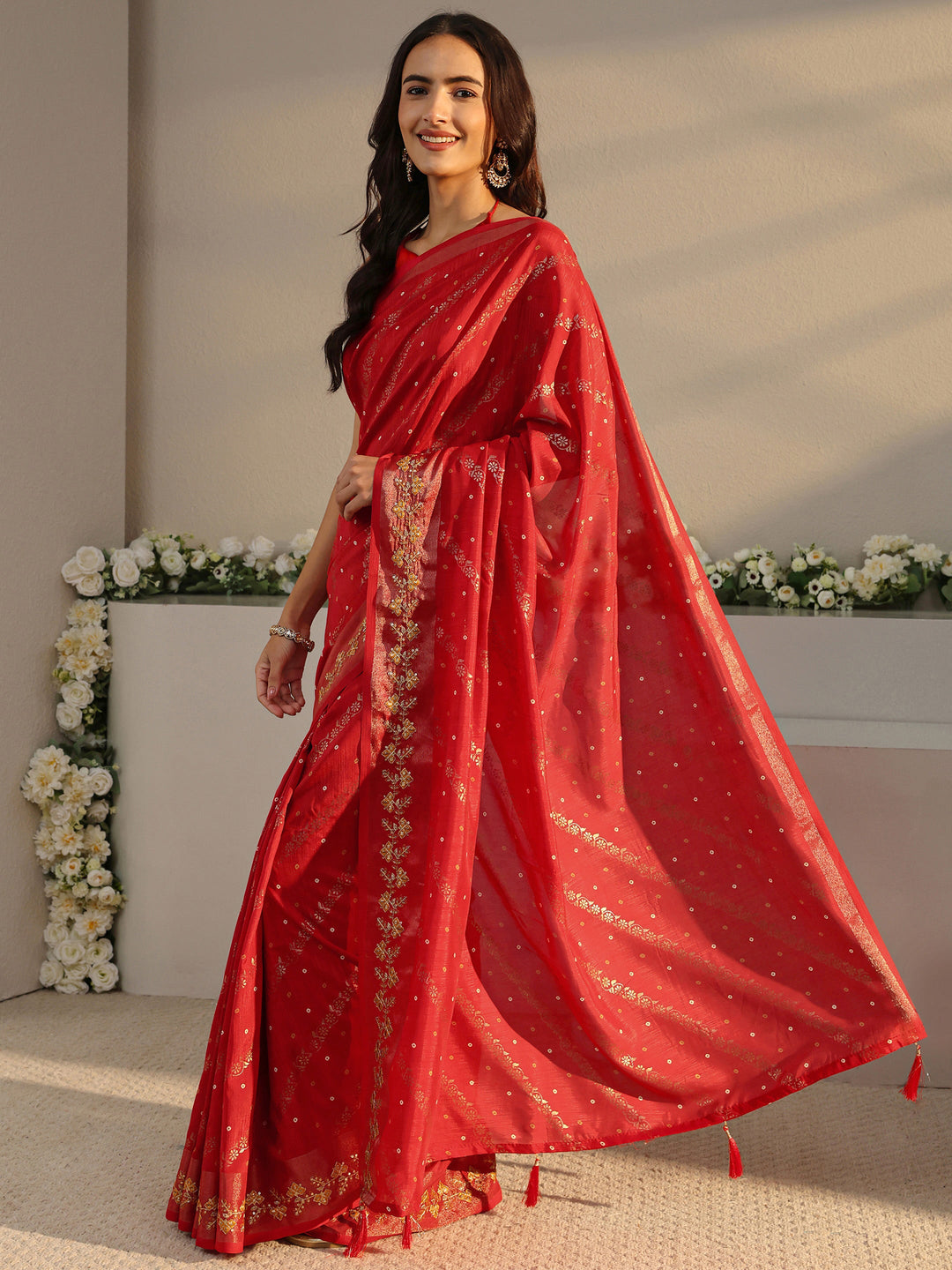  Red Floral Printed Silk Blend Saree With Unstitched Blouse Piece 