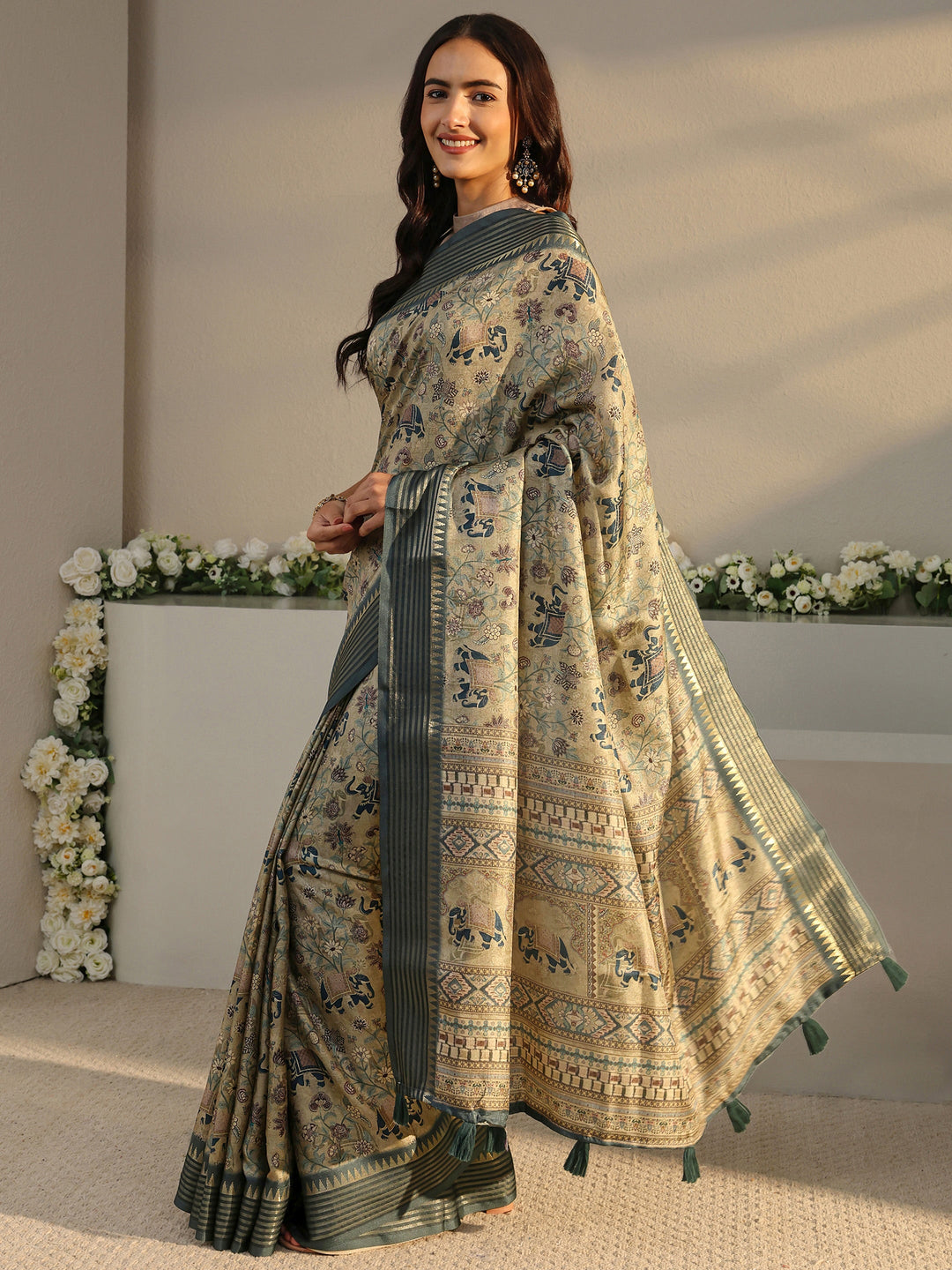  Green Ethnic Printed Silk Blend Saree With Unstitched Blouse Piece 