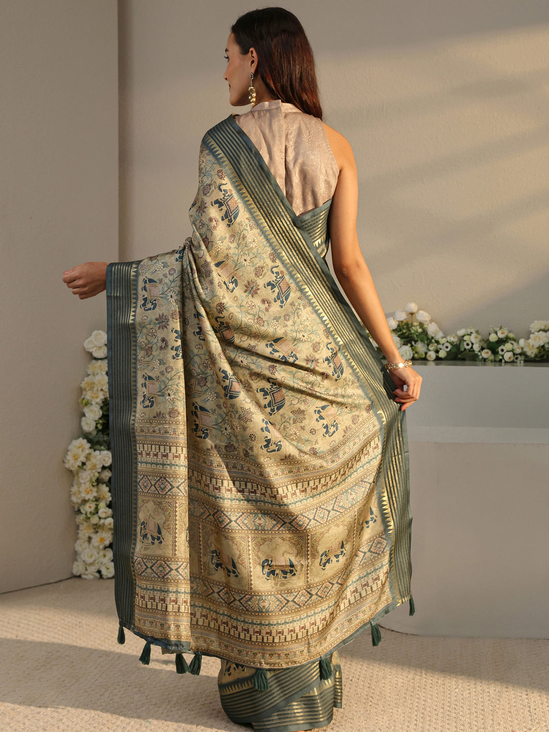  Green Ethnic Printed Silk Blend Saree With Unstitched Blouse Piece 