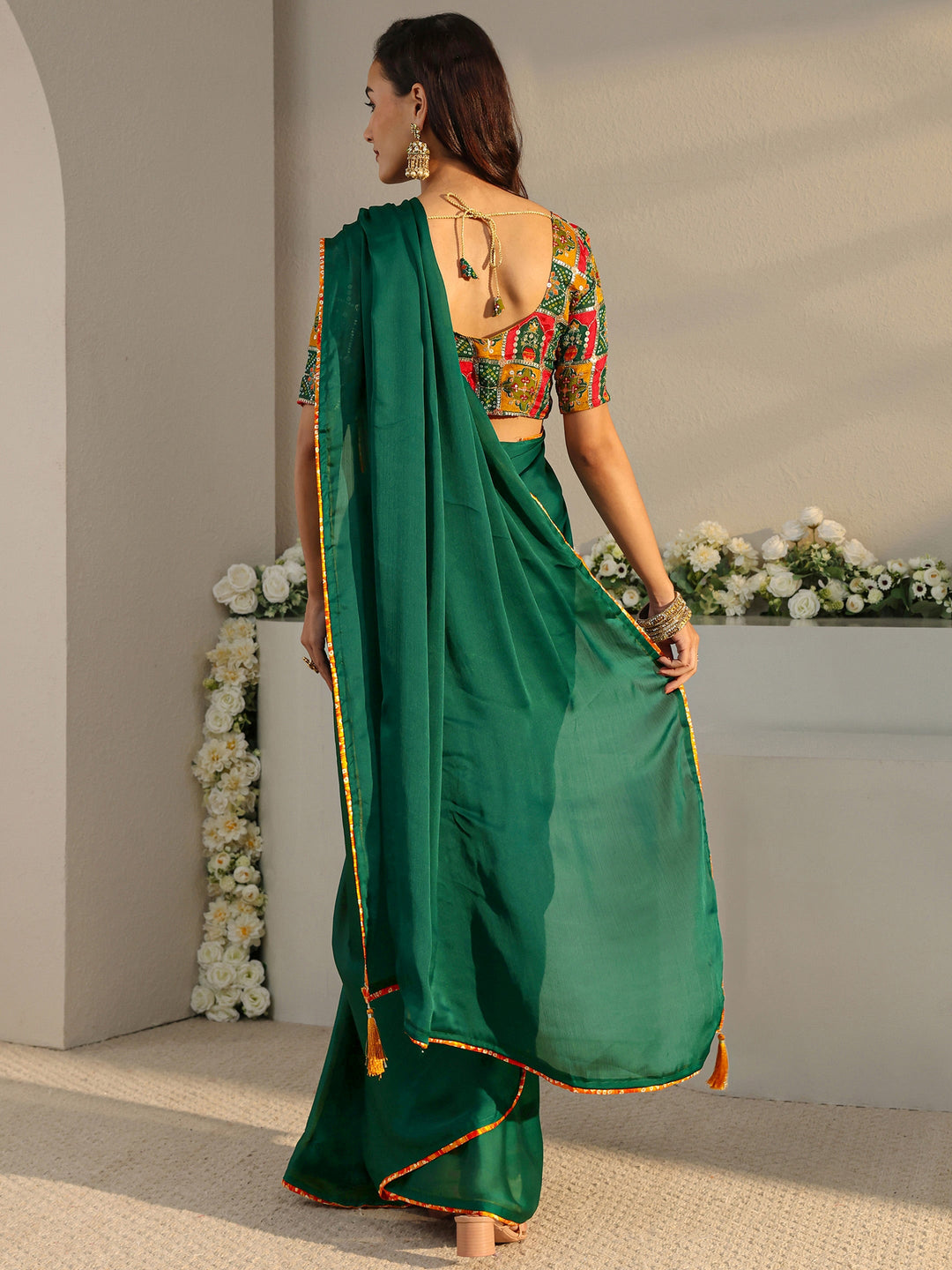  Green Solid Chiffon Saree With Unstitched Blouse Piece 