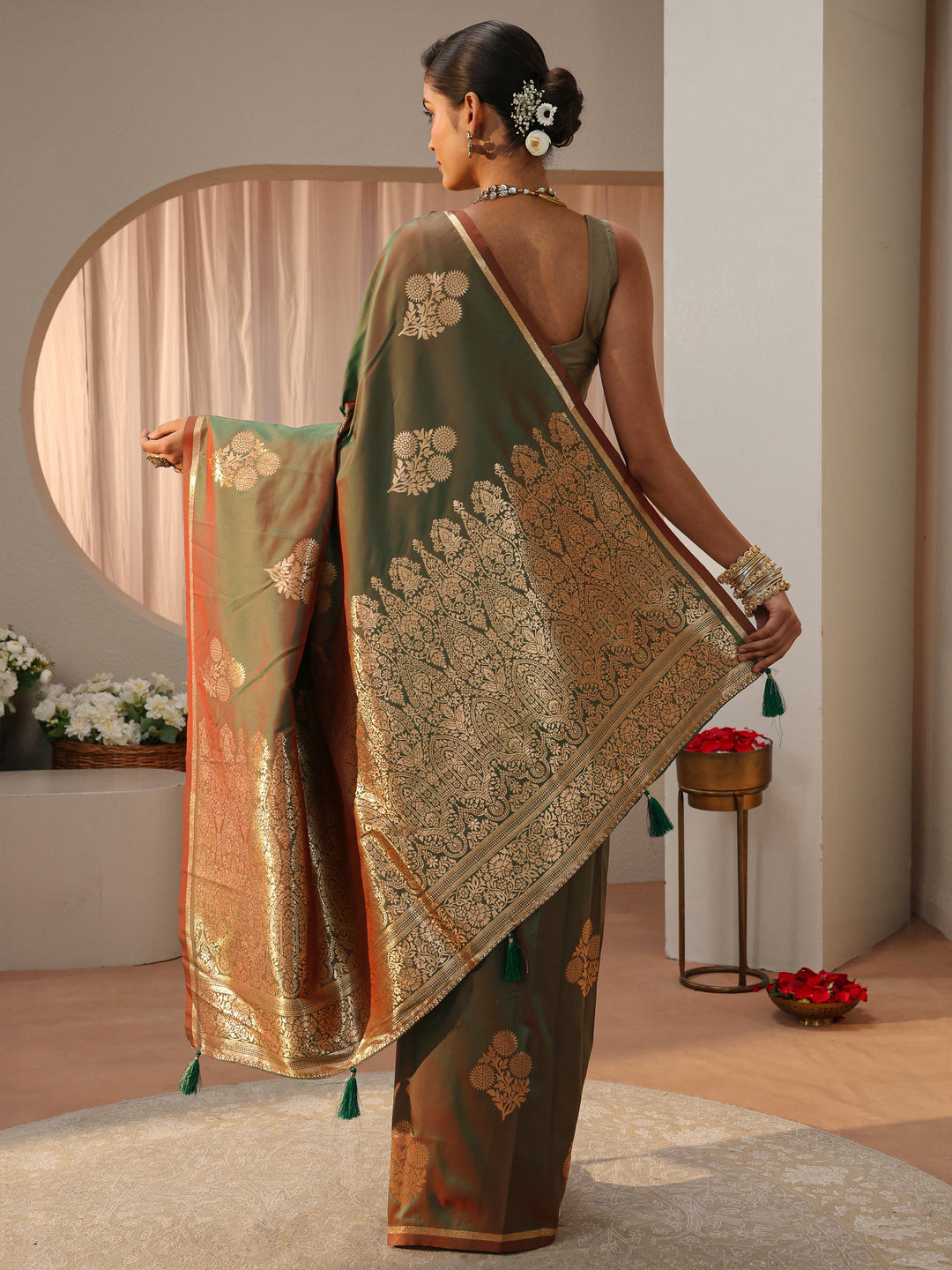  Green Kanjeevaram Silk Blend Saree 