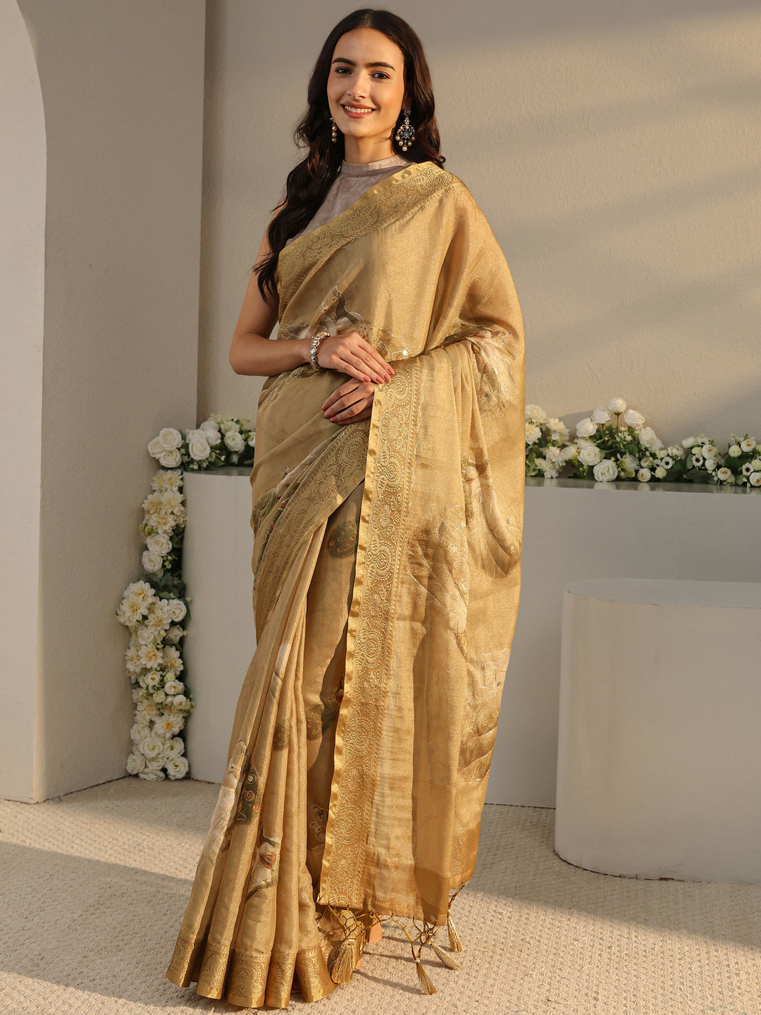  Gold Quirky Printed Silk Blend Saree With Unstitched Blouse Piece 
