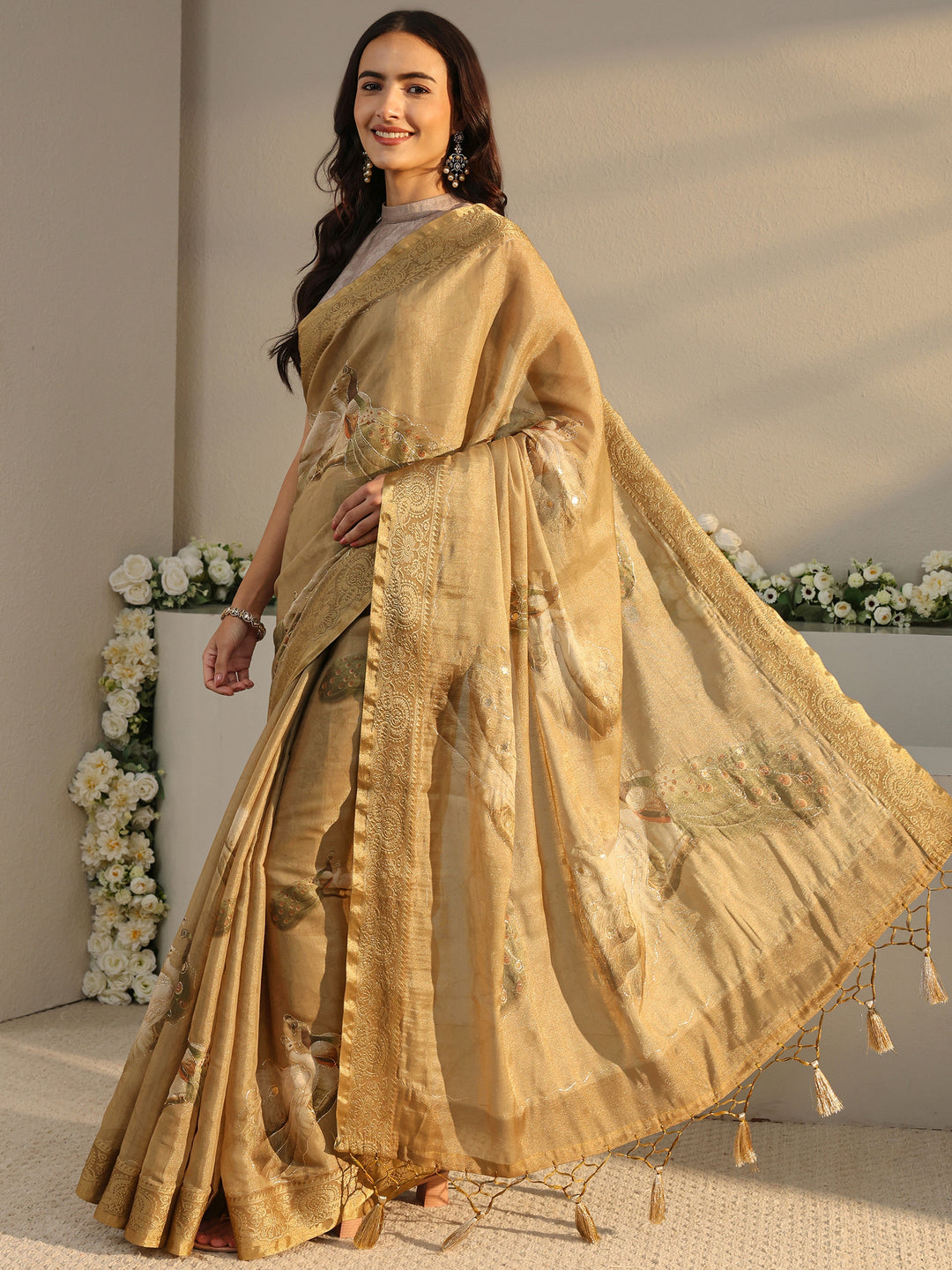  Gold Quirky Printed Silk Blend Saree With Unstitched Blouse Piece 