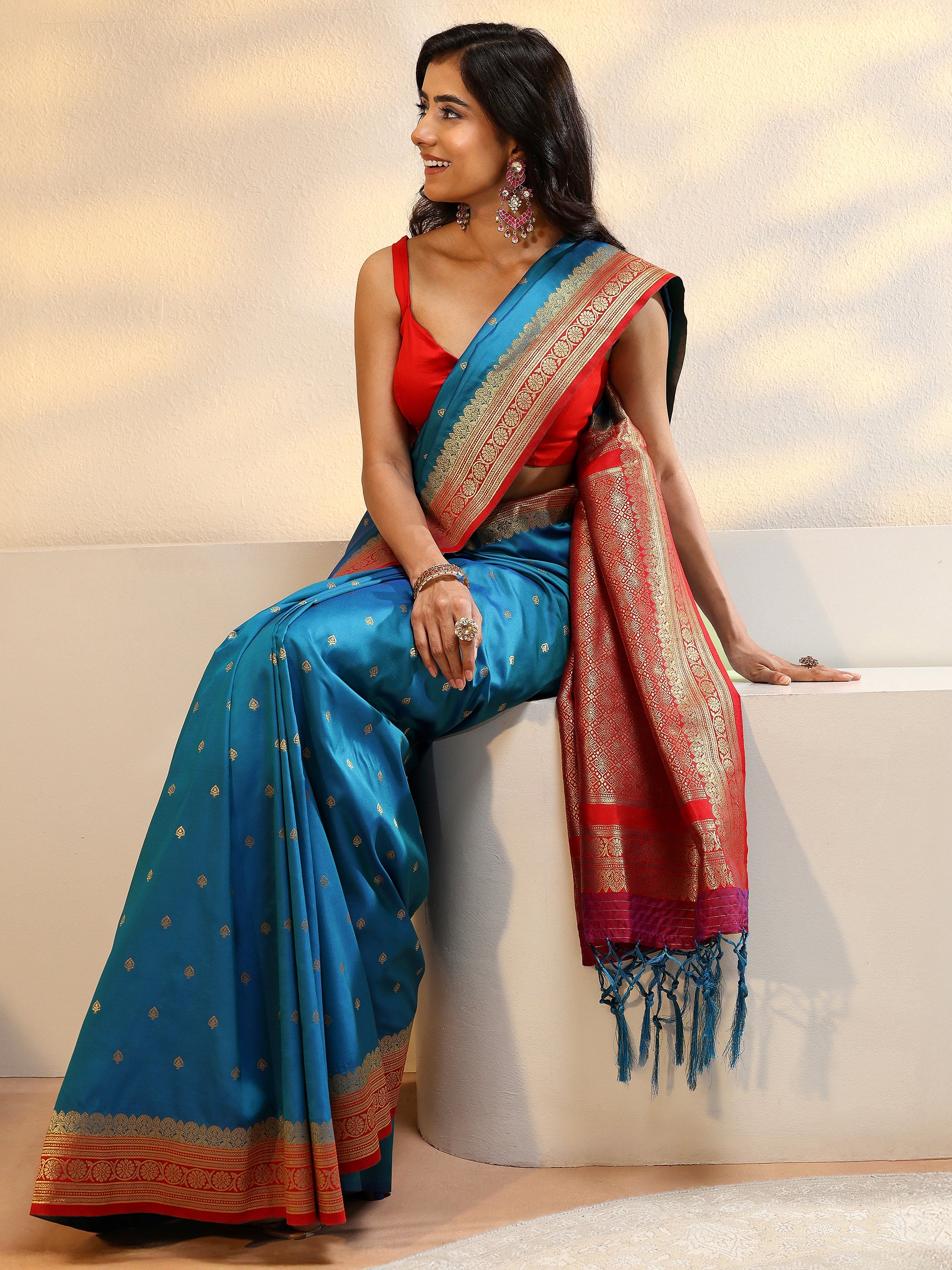 libas Blue Ethnic Woven Design Silk Blend Saree-picture-20