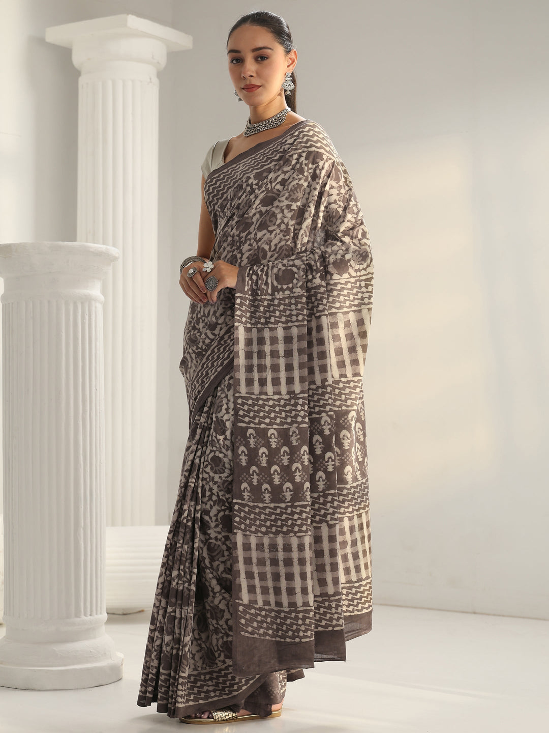  Grey Batik Print Cotton Saree 