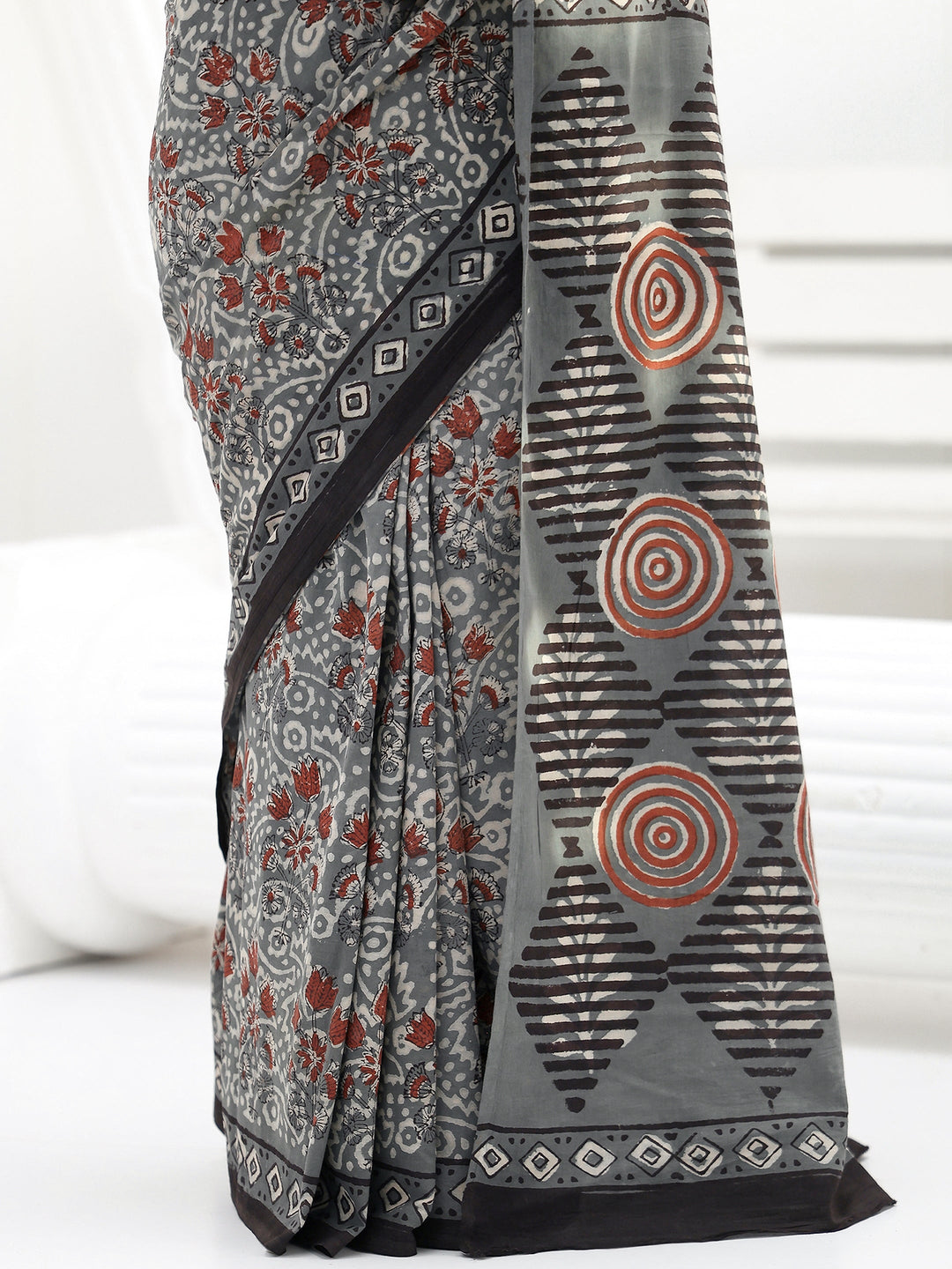  Grey Floral Printed Cotton Saree 