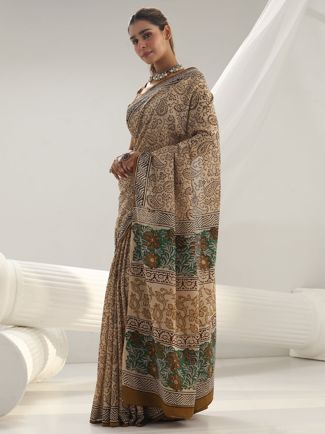  Beige Dabu Print Cotton Saree 