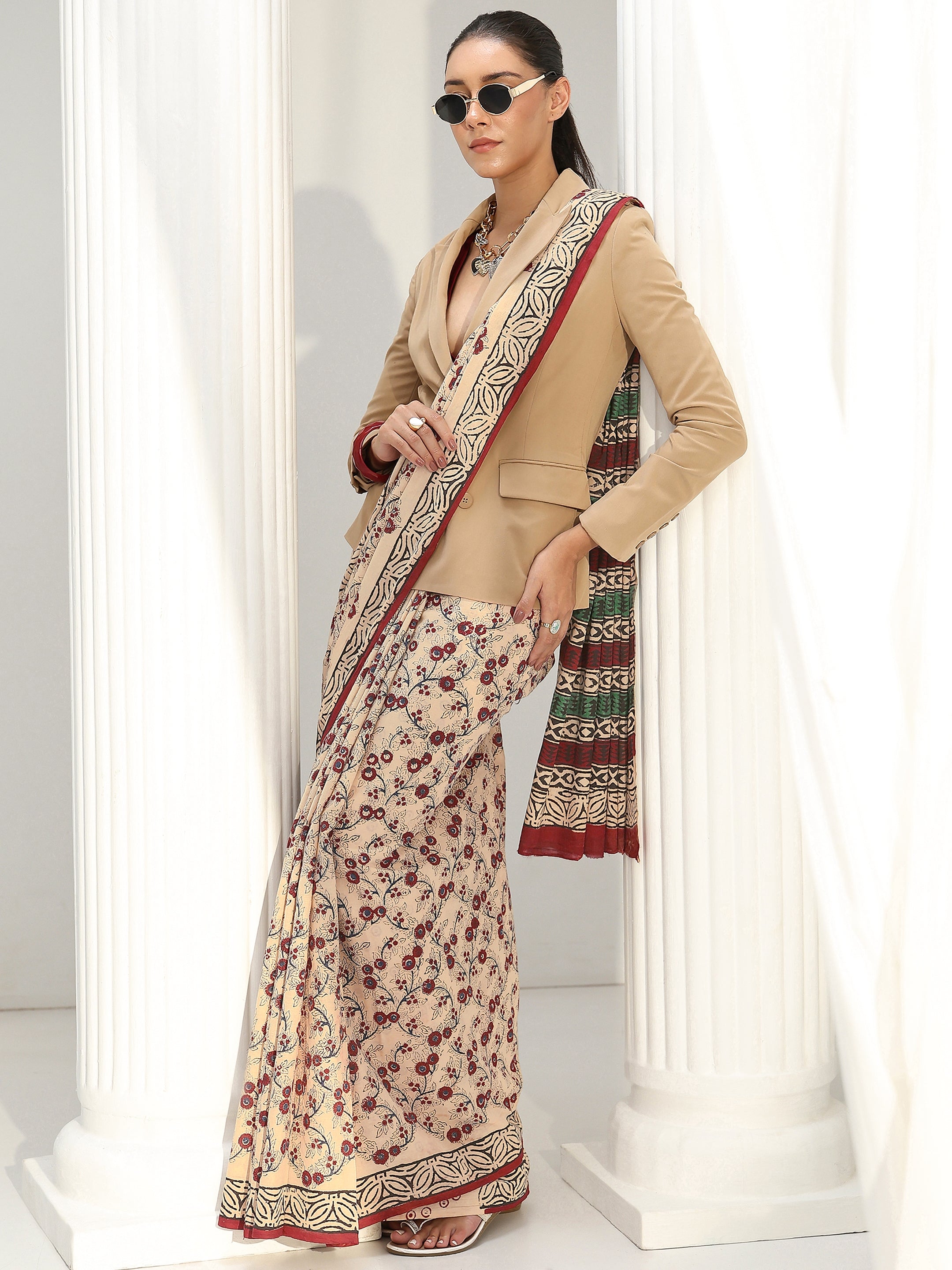 libas Beige Floral Printed Cotton Saree-picture-29