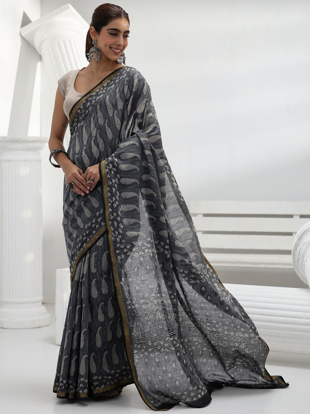  Grey Paisley Printed Cotton Saree 