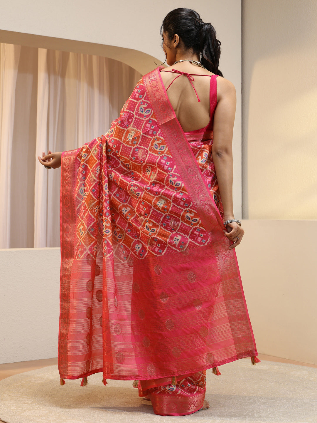  Coral Pink Ethnic Print Silk Blend Patola Saree 
