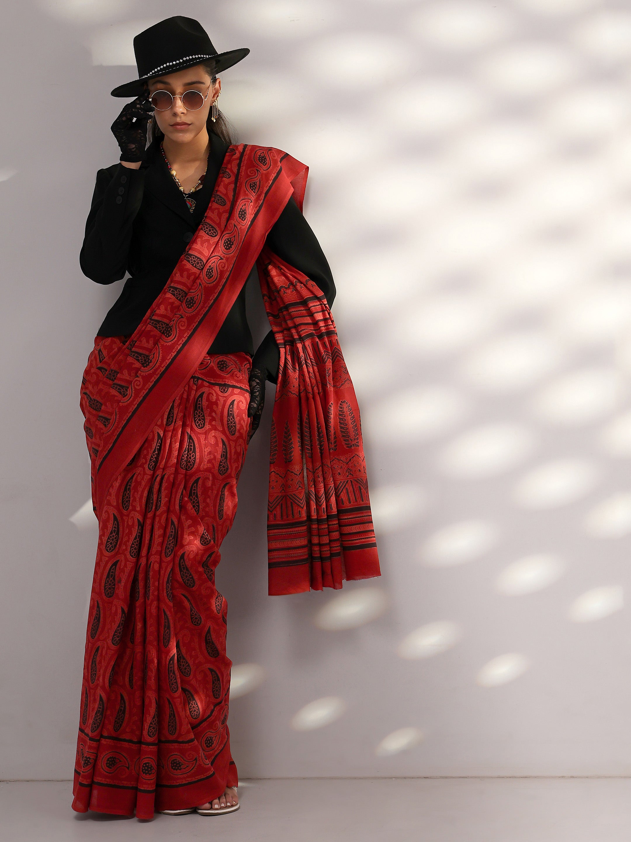 Libas Terracotta Red Paisley Dabu Print Cotton Saree-picture-67
