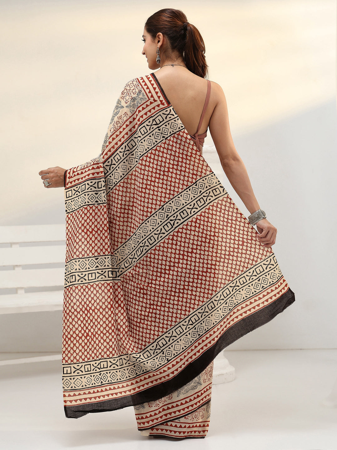  Beige Ethnic Printed Cotton Saree 