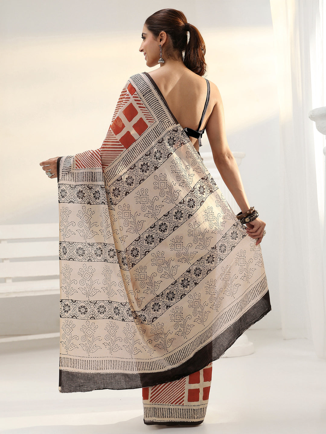  Beige Printed Cotton Saree 