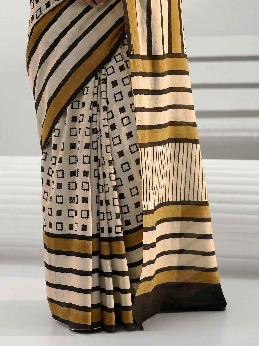  Beige Printed Cotton Saree 
