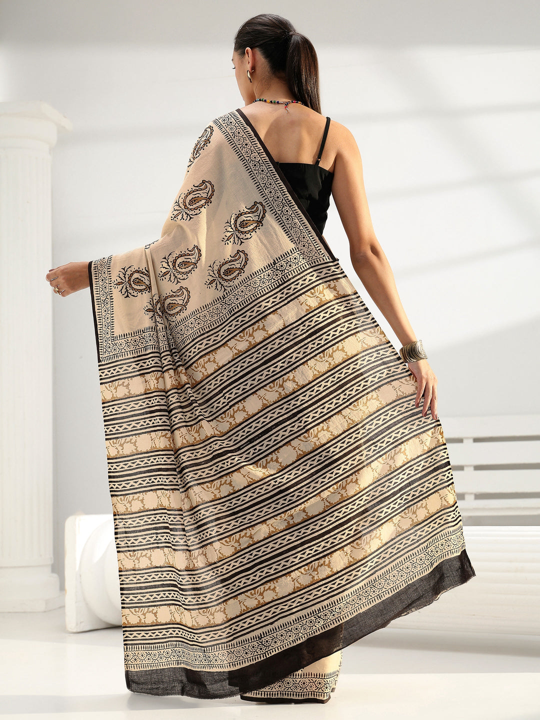  Beige Paisley Printed Cotton Saree 