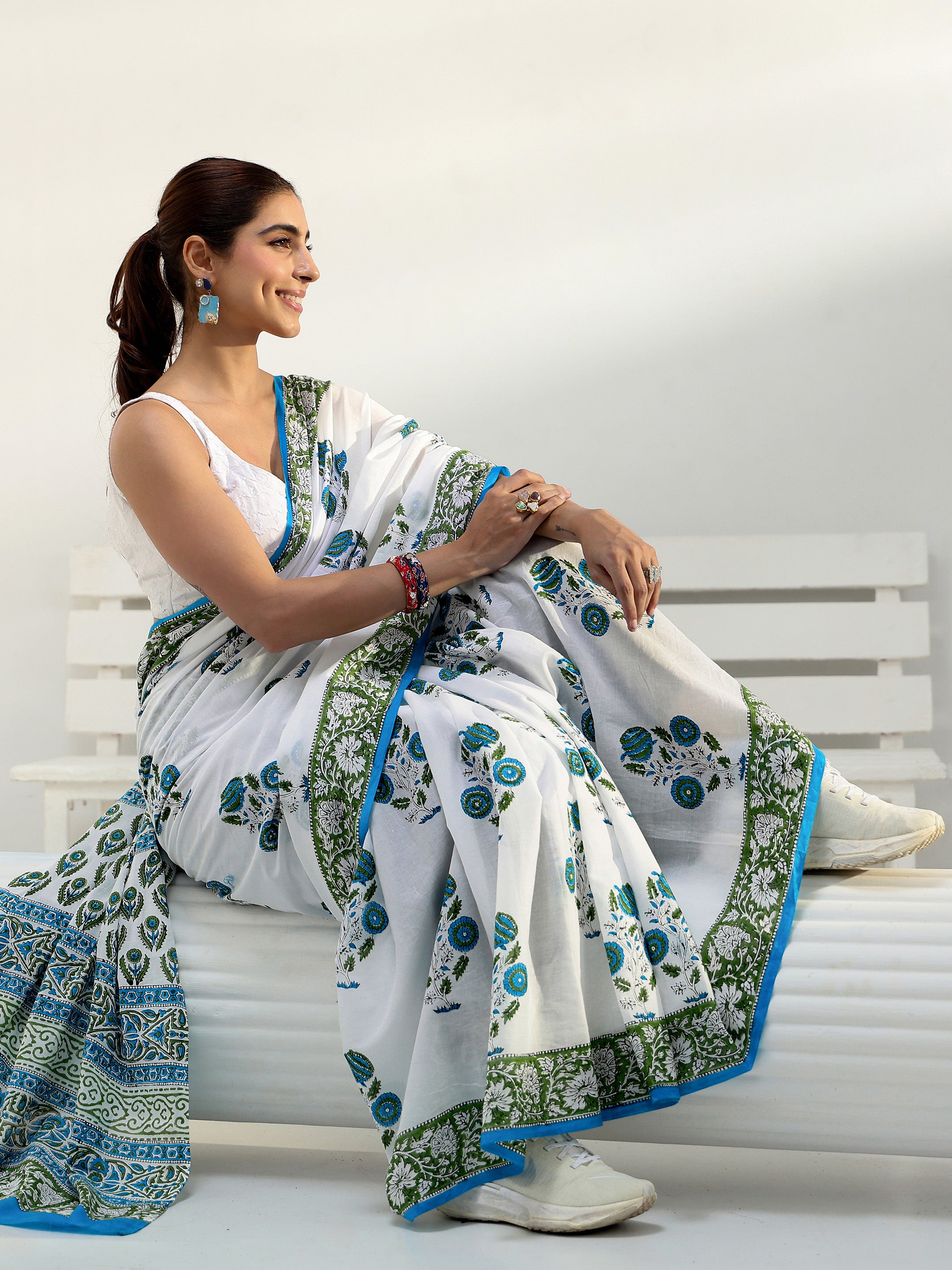 libas White Floral Sanganeri Print Cotton Saree-picture-62