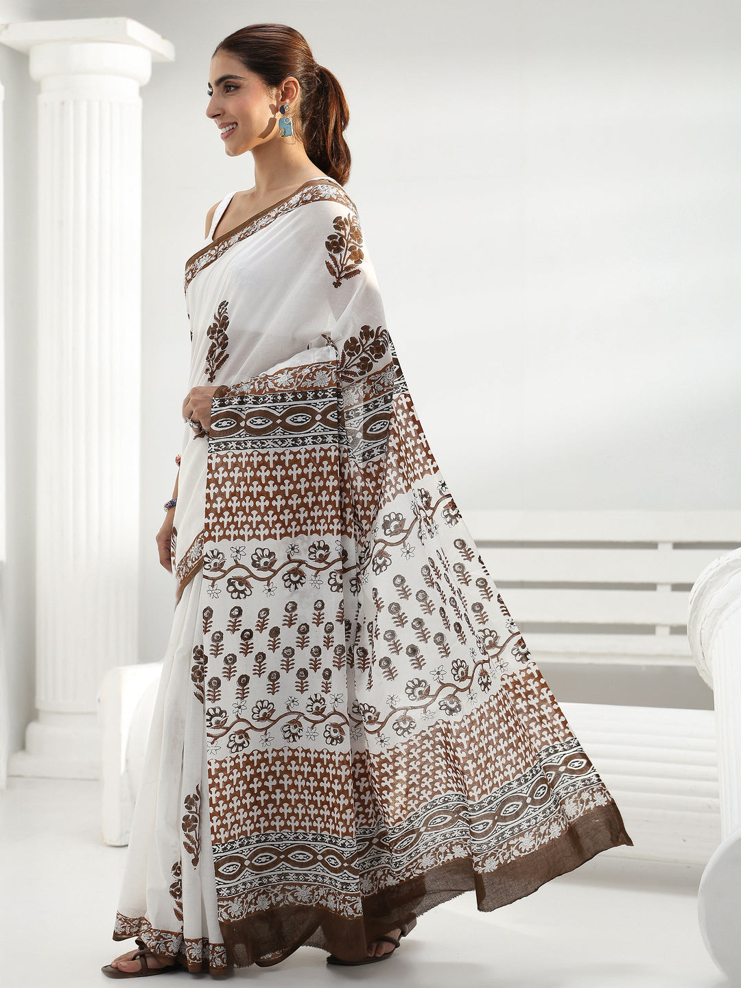  White Floral Printed Cotton saree 