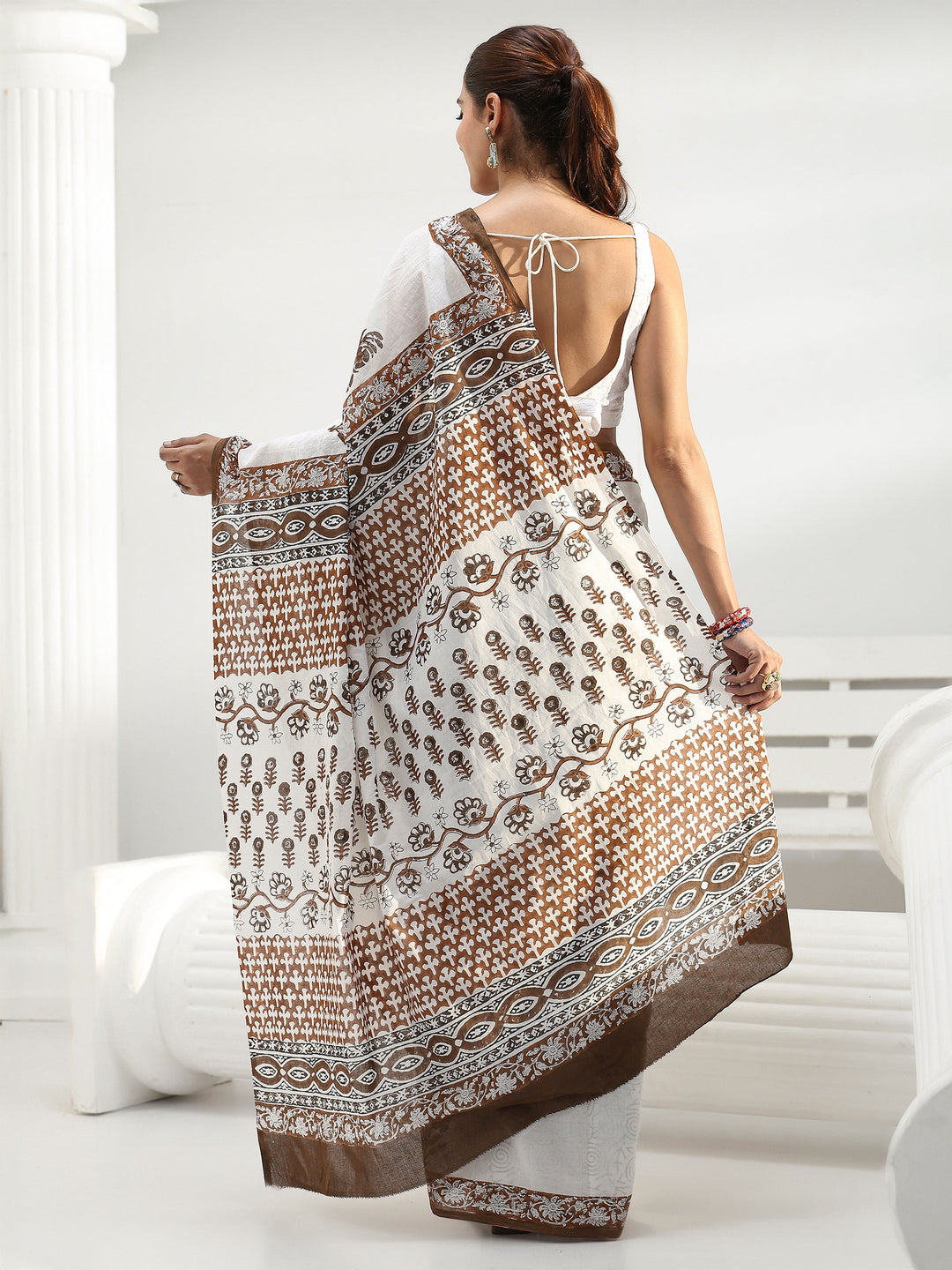  White Floral Printed Cotton saree 