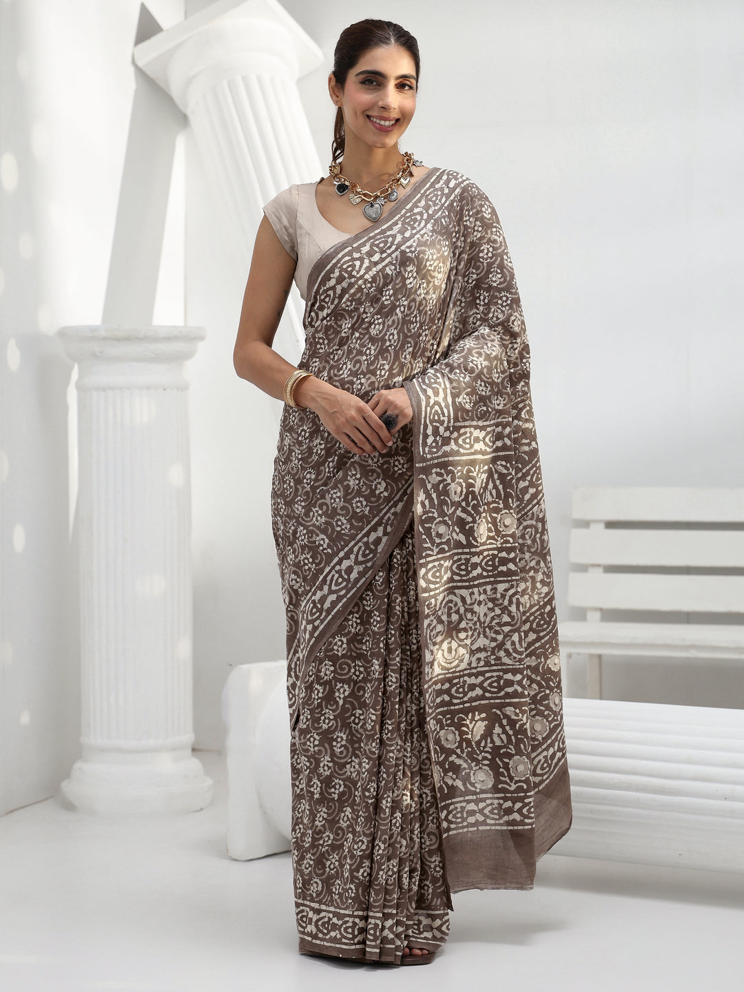  Grey Abstract Printed Cotton Saree 