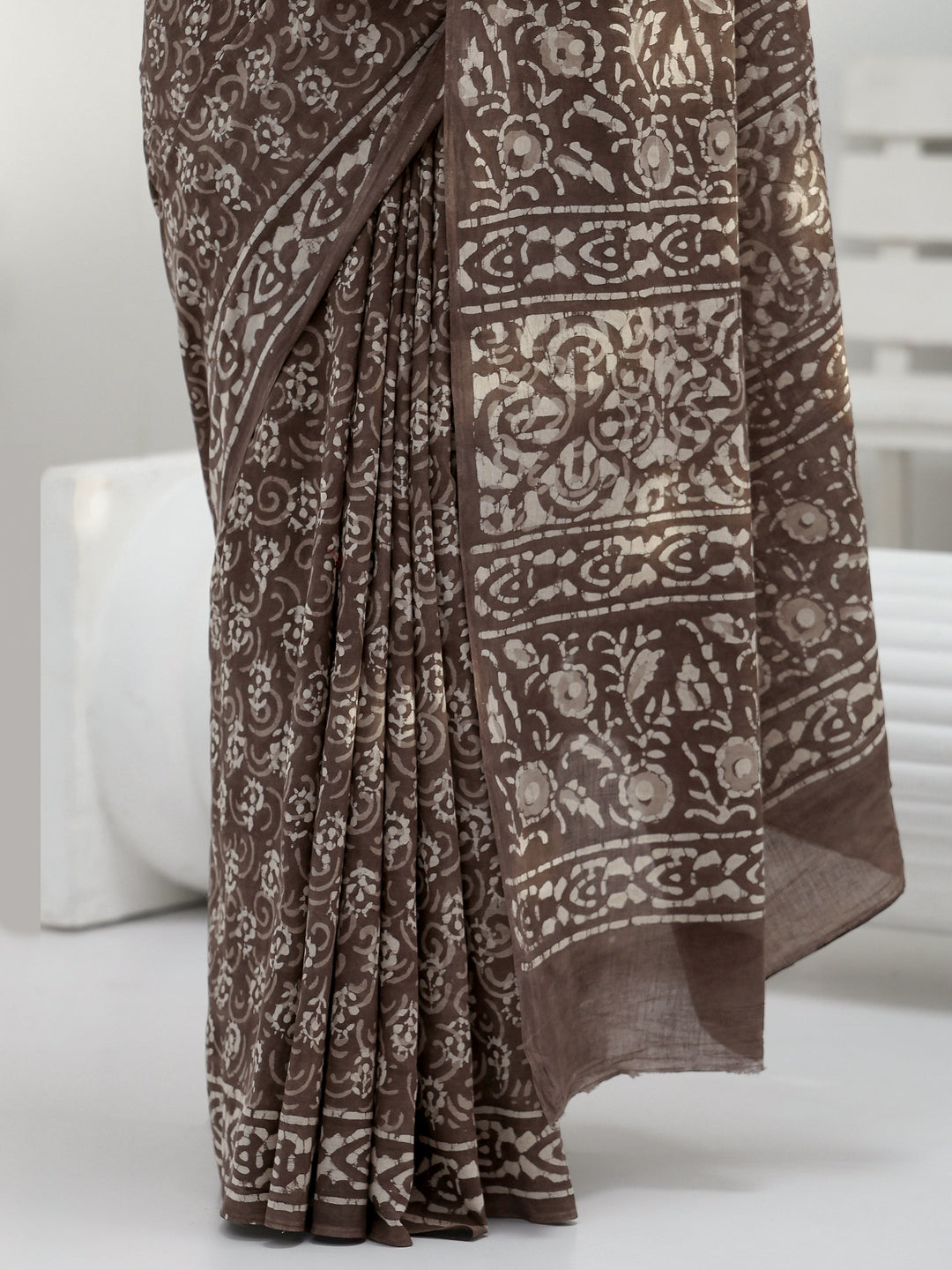  Grey Abstract Printed Cotton Saree 