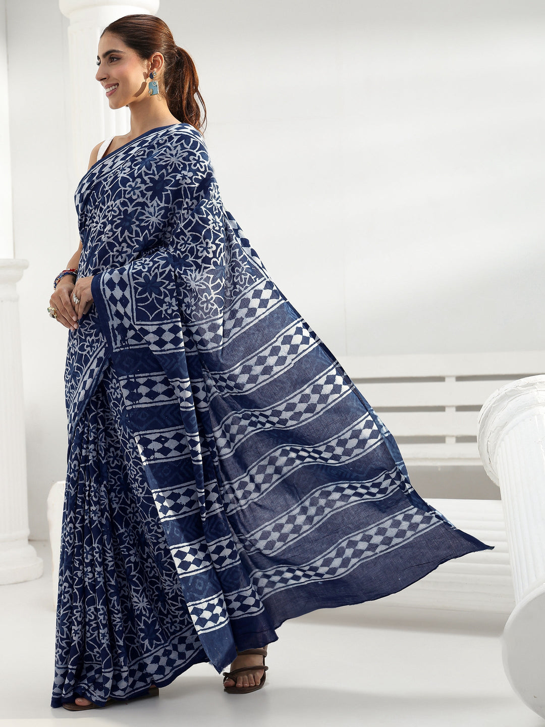  Blue Floral Printed Cotton Saree 