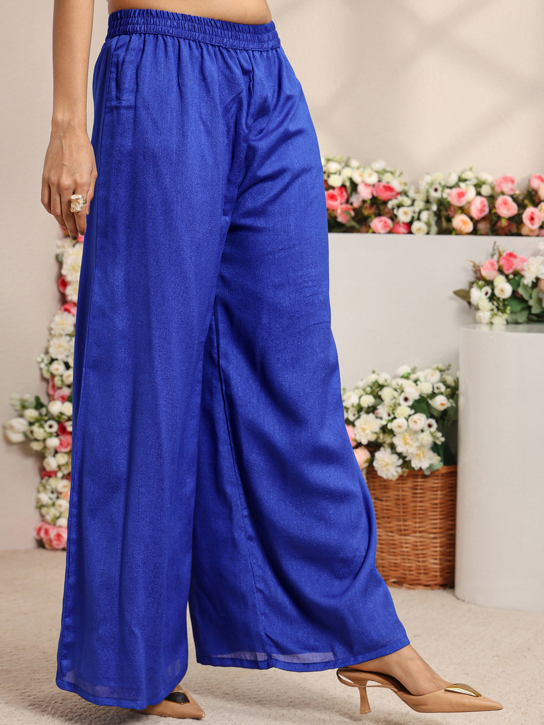  Blue Embroidered Silk Blend Straight Suit Set With Dupatta 