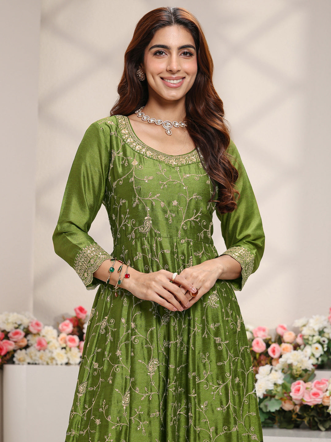  Green Floral Embroidered Silk Blend Anarkali Suit Set With Dupatta 