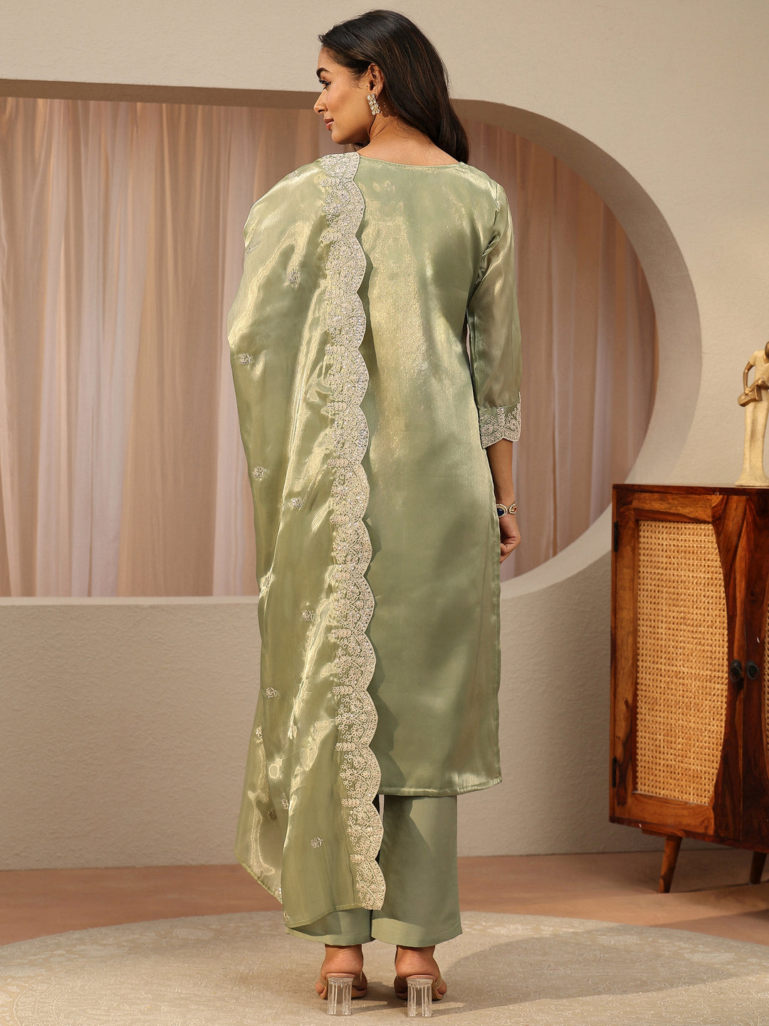  Green Floral Embroidered Tissue Straight Suit Set 
