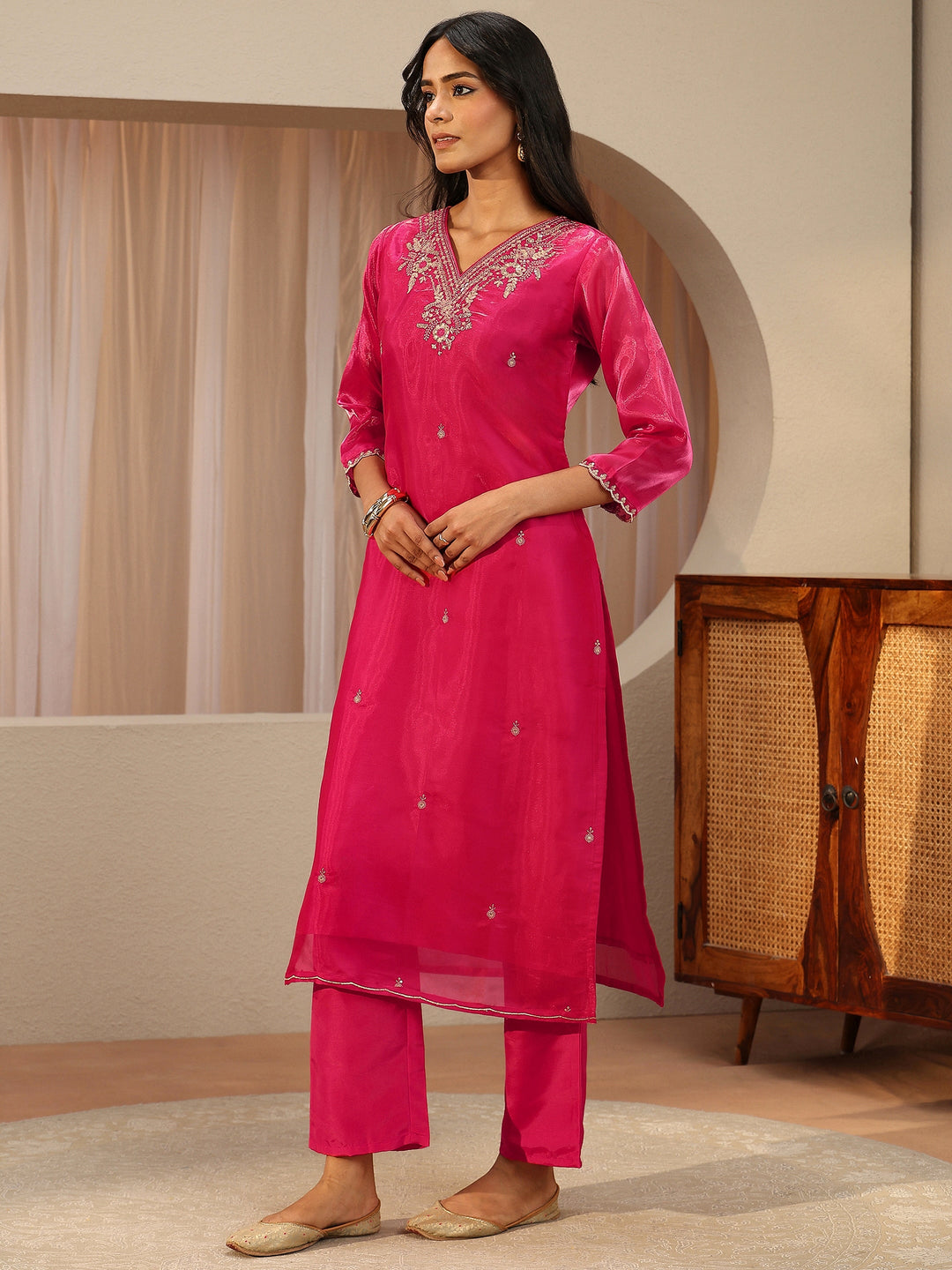  Pink Floral Embroidered Tissue Straight Suit Set 