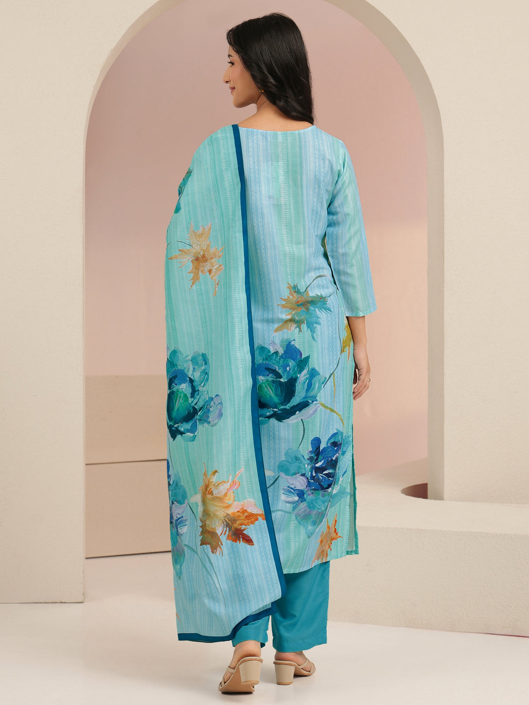  Blue Floral Printed Muslin Straight Suit Set 
