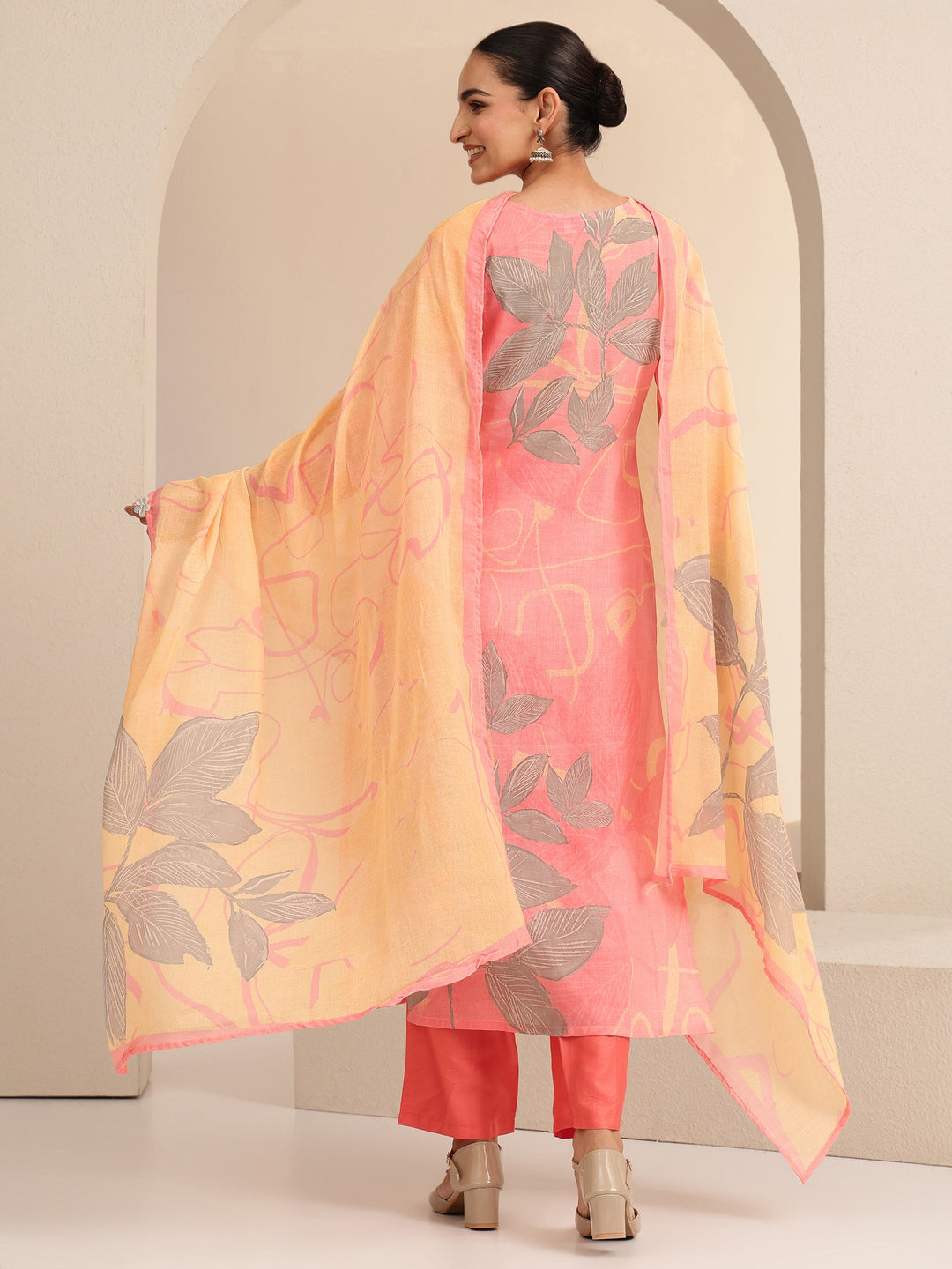  Pink Floral Printed Cotton Straight Suit Set 