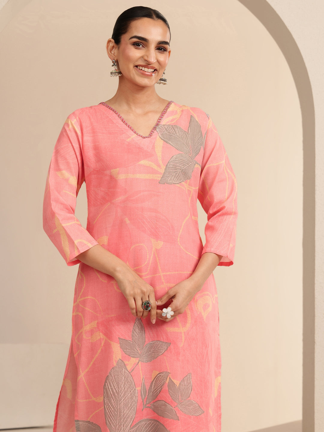  Pink Floral Printed Cotton Straight Suit Set 
