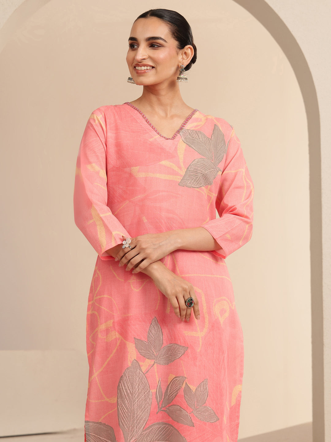  Pink Floral Printed Cotton Straight Suit Set 