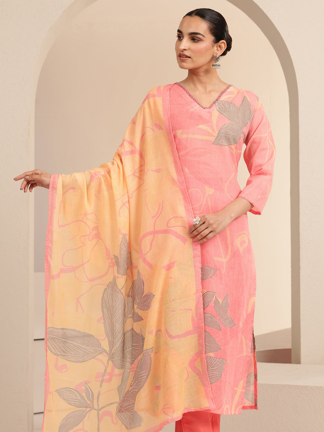  Pink Floral Printed Cotton Straight Suit Set 