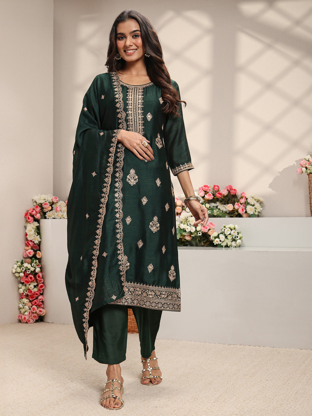  Green Embroidered Silk Blend Straight Suit Set With Dupatta 